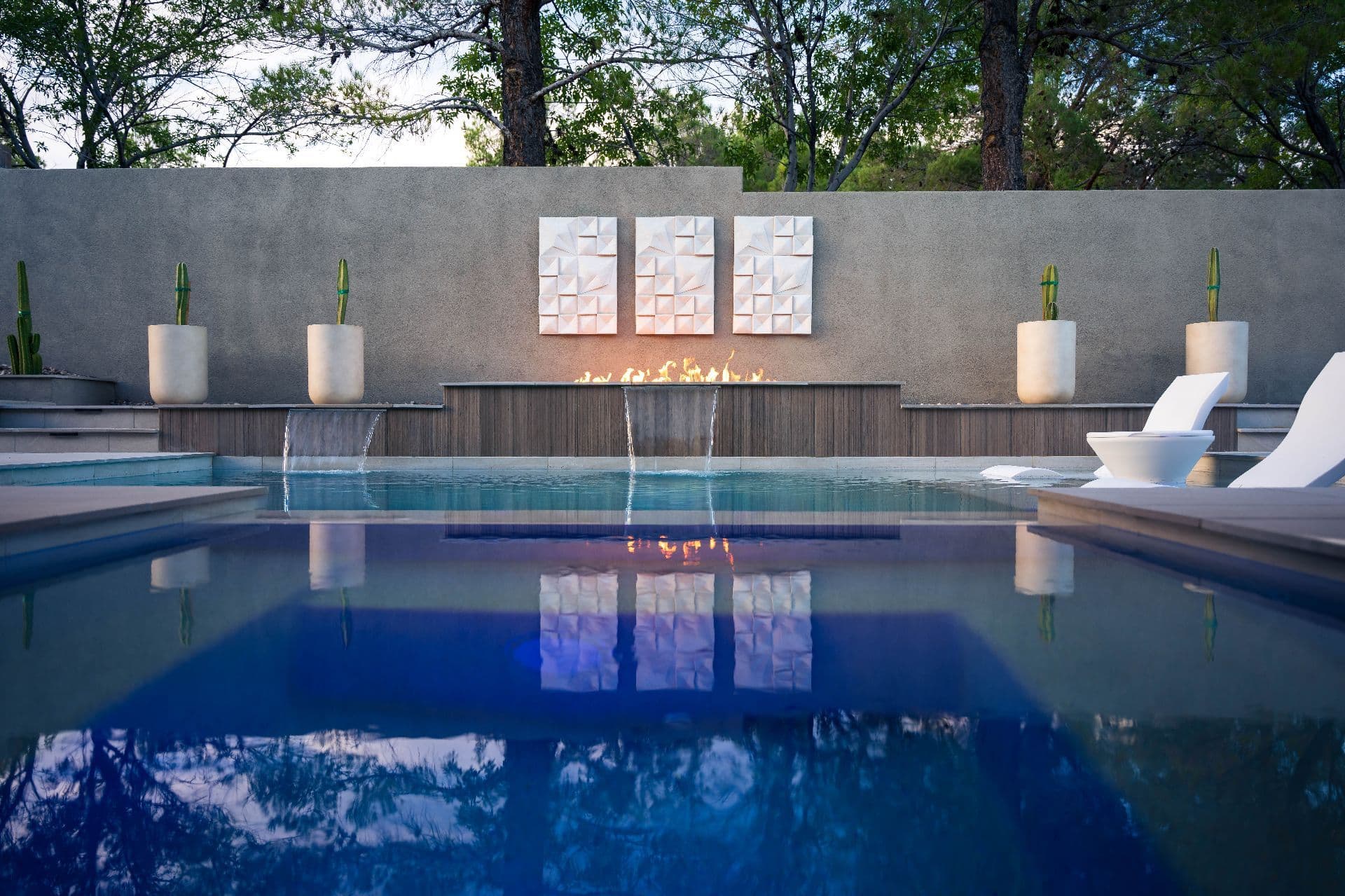 Gallery photos for Modern Luxury Backyard Design: Image #4