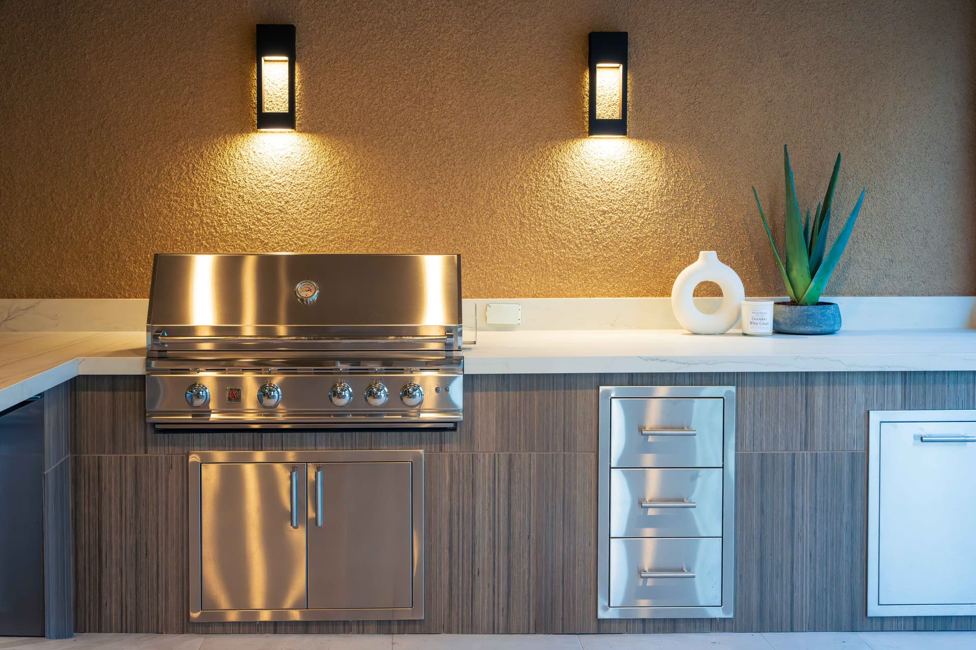 Gallery photos for Modern Luxury Backyard Design: Image #8