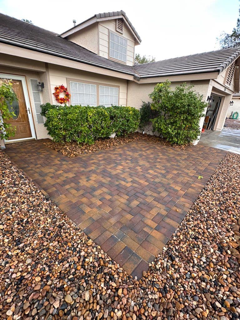 Gallery photos for Front Yard Grass Conversion with the SNWA Water Smart Rebate: Image #1