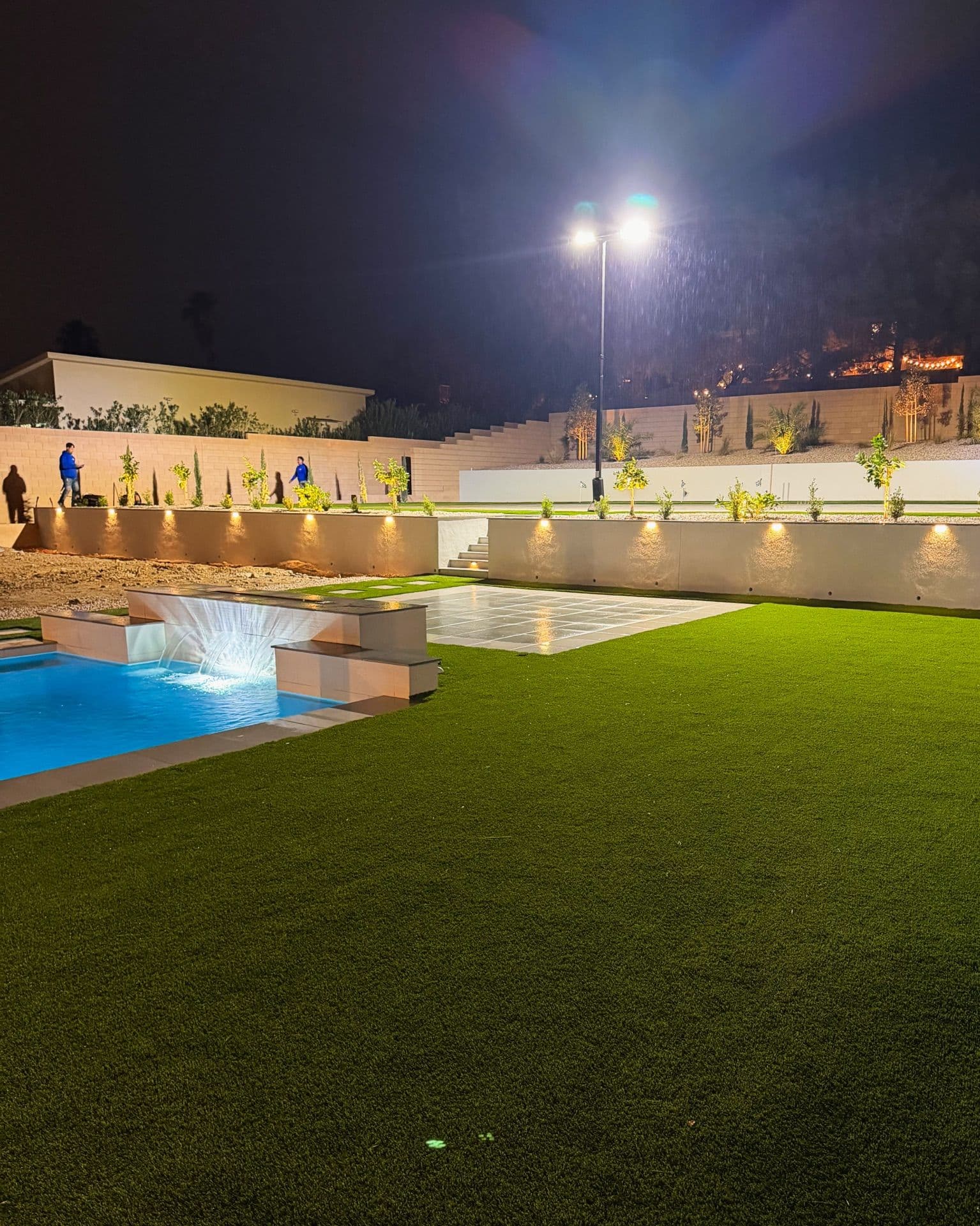 Gallery photos for Stunning Backyard Oasis in Las Vegas Built for Day and Night: Image #4